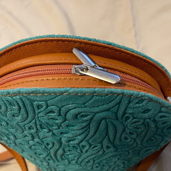 Urban Outfitters turquoise leather suede satchel - Picture 10 of 15